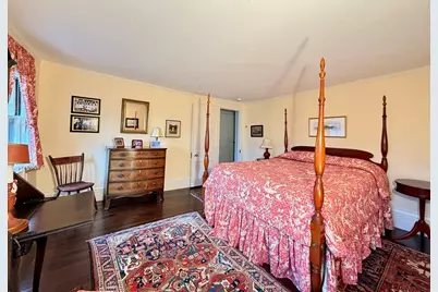 9 West Cedar St, Boston, MA 02108 - Photo 12