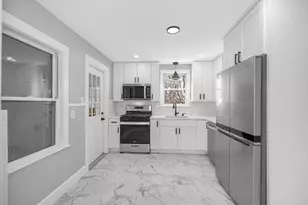 8 Mt Auburn St, Lawrence, MA 01843 - Photo 6