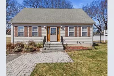 7 Atlas St, Worcester, MA 01604 - Photo 1