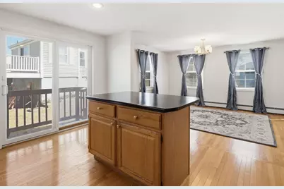 7 Atlas St, Worcester, MA 01604 - Photo 4