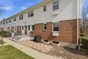 80 Colonial Cir, Chicopee, MA 01020 - Photo 30