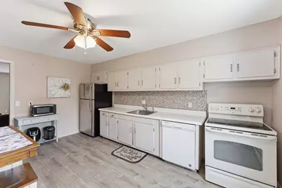 80 Colonial Cir #B, Chicopee, MA 01020 - Photo 12