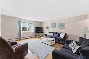 80 Colonial Cir, Chicopee, MA 01020 - Photo 8