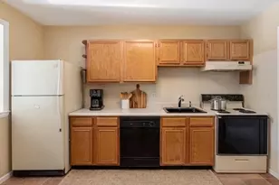 22 Branchfield St, Boston, MA 02124 - Photo 4