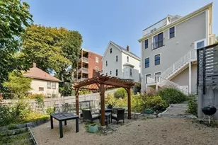 10 Symmes St, Boston, MA 02131 - Photo 12