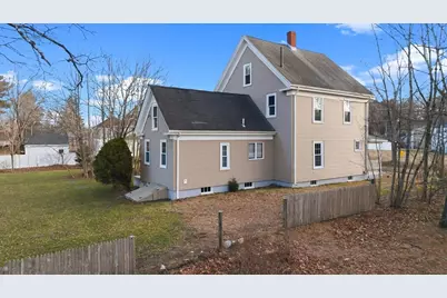 10 Charles St, West Bridgewater, MA 02379 - Photo 32