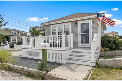 36 Ocean Rd N, Duxbury, MA 02332 - Photo 2