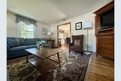 51 Wildwood Ln, Waltham, MA 02451 - Photo 6