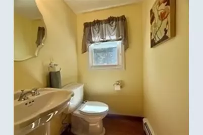 51 Wildwood Ln, Waltham, MA 02451 - Photo 12