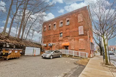 205 Elm St, Westfield, MA 01085 - Photo 2