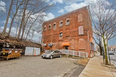 205 Elm St, Westfield, MA 01085 - Photo 2