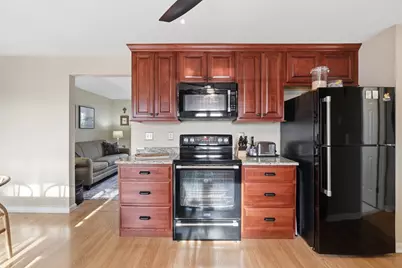 202 Torrey Ln Ext #202, Holden, MA 01520 - Photo 10