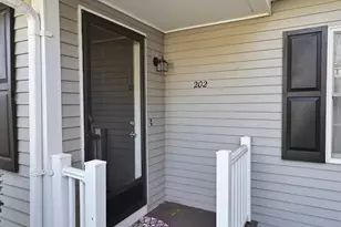 202 Torrey Ln Ext, Holden, MA 01520 - Photo 2