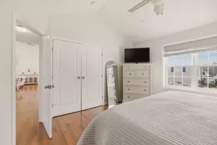 341 Courtney St, Fall River, MA 02720 - Photo 14