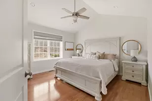 341 Courtney St, Fall River, MA 02720 - Photo 14