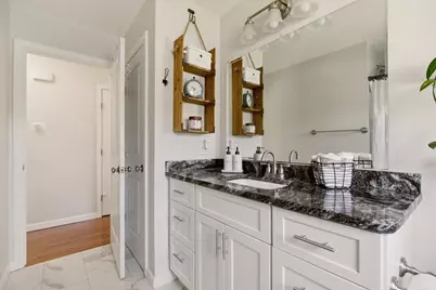 341 Courtney St, Fall River, MA 02720 - Photo 22