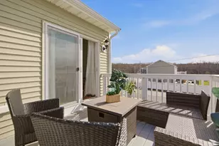 341 Courtney St, Fall River, MA 02720 - Photo 12