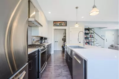 7 Greenley Pl #3, Boston, MA 02130 - Photo 4