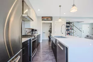 7 Greenley Pl, Boston, MA 02130 - Photo 4
