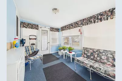 374 Harwich St, New Bedford, MA 02745 - Photo 18