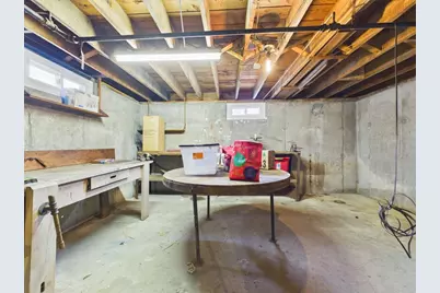 374 Harwich St, New Bedford, MA 02745 - Photo 34