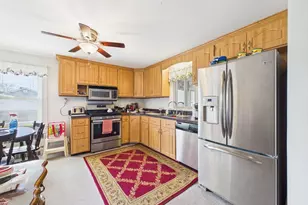 374 Harwich St, New Bedford, MA 02745 - Photo 14