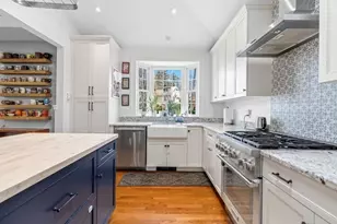 859 Fellsway W, Medford, MA 02155 - Photo 4