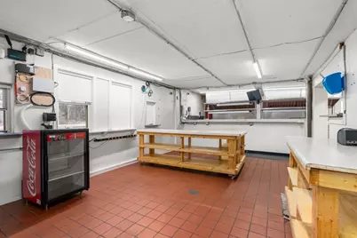 136 Pleasant Street, Ware, MA 01082 - Photo 12