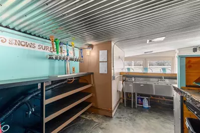 136 Pleasant Street, Ware, MA 01082 - Photo 10