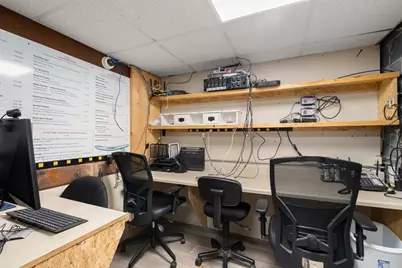 136 Pleasant Street, Ware, MA 01082 - Photo 20