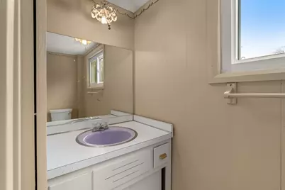 136 Pleasant Street, Ware, MA 01082 - Photo 34