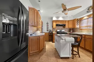 16 Morgan St, Fairhaven, MA 02719 - Photo 6