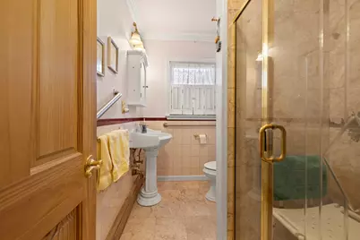 16 Morgan St, Fairhaven, MA 02719 - Photo 12