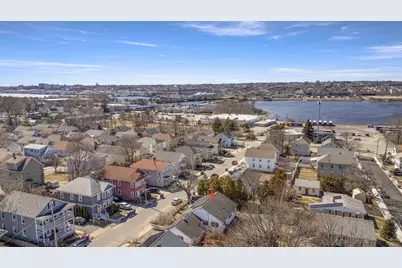 16 Morgan St, Fairhaven, MA 02719 - Photo 2