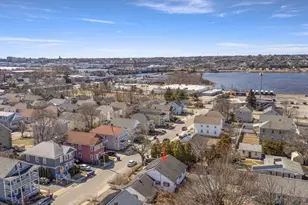 16 Morgan St, Fairhaven, MA 02719 - Photo 2