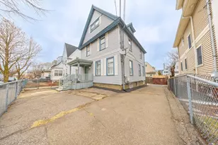 31 Seattle St, Boston, MA 02134 - Photo 2