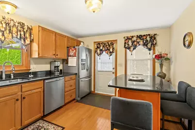 216 W Mountain St, Worcester, MA 01606 - Photo 10
