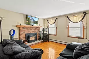 216 W Mountain St, Worcester, MA 01606 - Photo 2