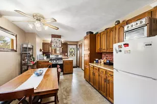 63 Woodville St, Everett, MA 02149 - Photo 6