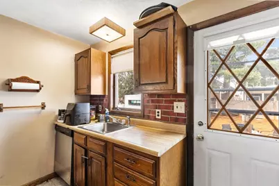 63 Woodville St, Everett, MA 02149 - Photo 8