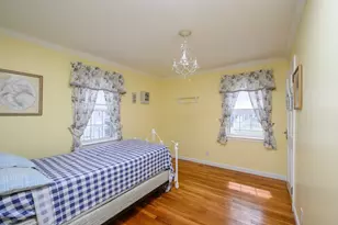 62 Lawn Ave, Quincy, MA 02169 - Photo 12