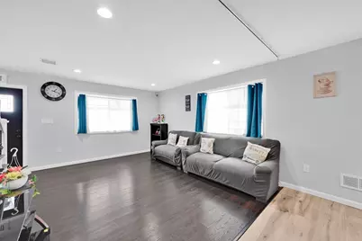 42 Ringgold St, Springfield, MA 01104 - Photo 8