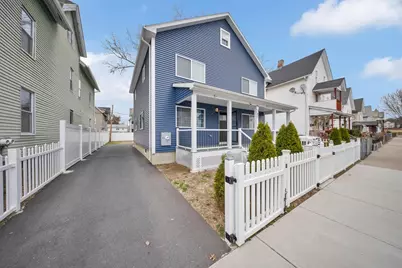 42 Ringgold St, Springfield, MA 01104 - Photo 2