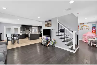 42 Ringgold St, Springfield, MA 01104 - Photo 6