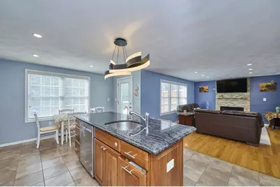 27 Cranberry Ln, Burlington, MA 01803 - Photo 10