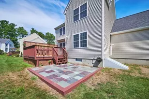 27 Cranberry Ln, Burlington, MA 01803 - Photo 34