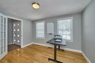 27 Cranberry Ln, Burlington, MA 01803 - Photo 14