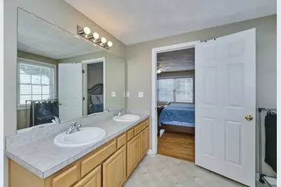 27 Cranberry Ln, Burlington, MA 01803 - Photo 22