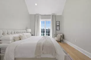 380 Bunker Hill St, Boston, MA 02129 - Photo 14