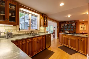 21 Woodlawn Ave, Tisbury, MA 02568 - Photo 20